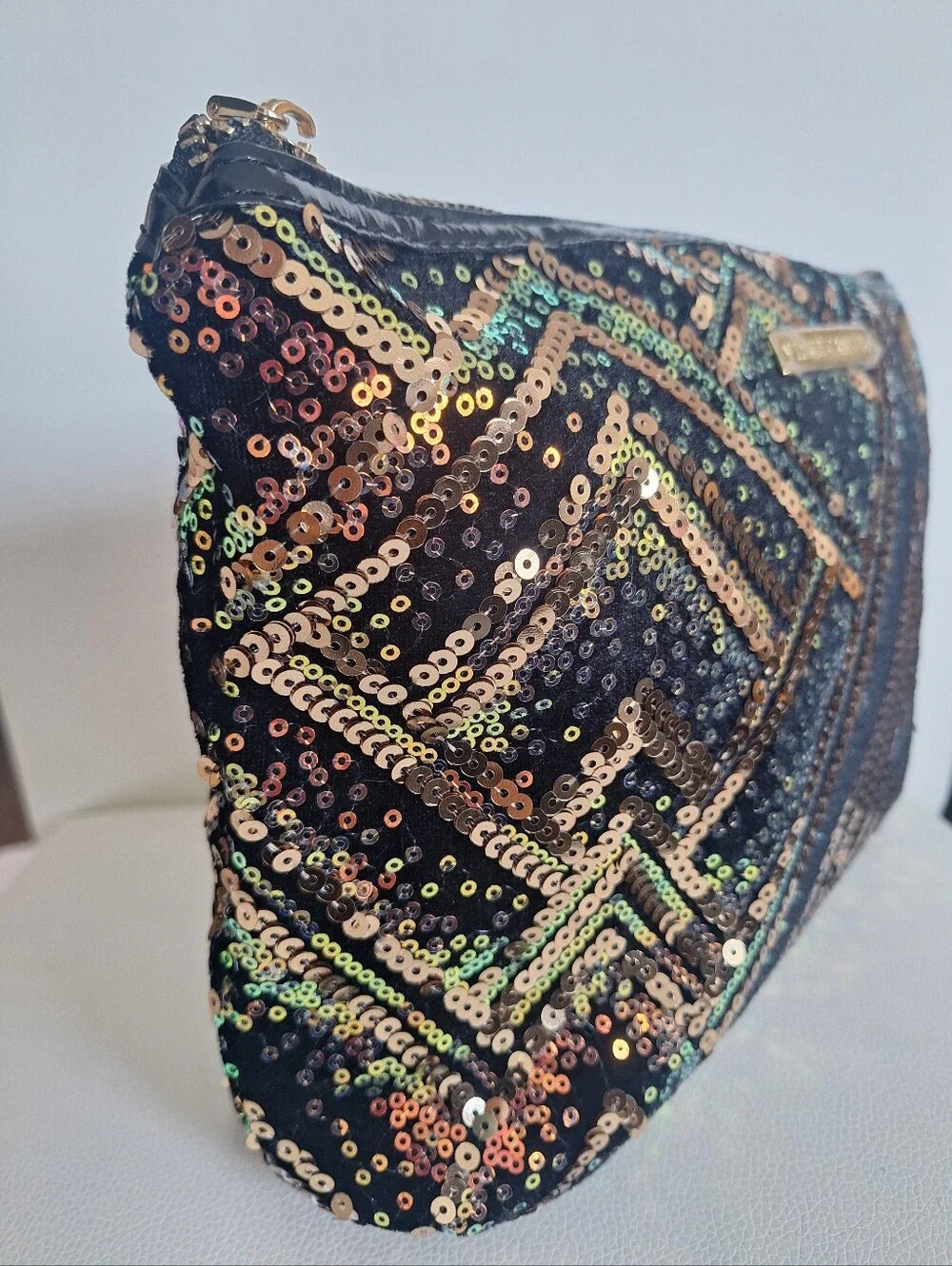 Vince Camuto Glitter Sequins Large Zip Clutch NWOT